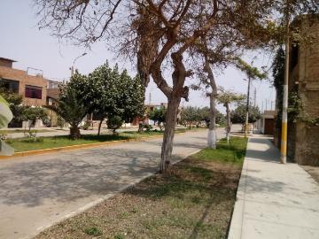 Se vende casa en puente piedra acceso a dos calles