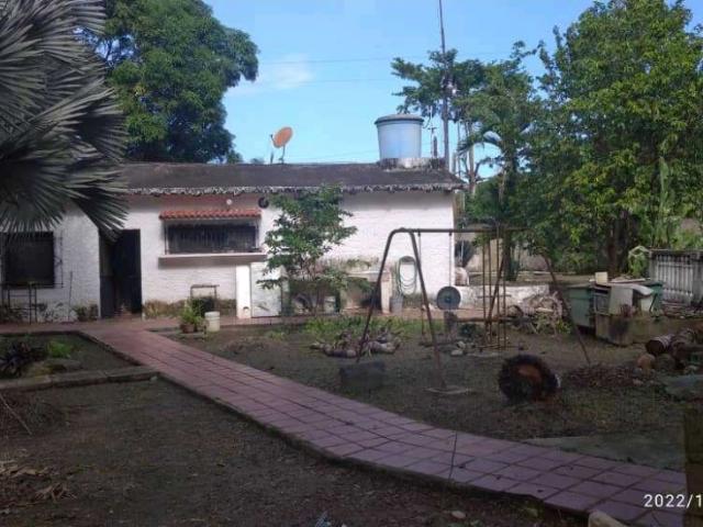 Se Vende Casa en Patanemo, Puerto Cabello. 2000m2 Terreno