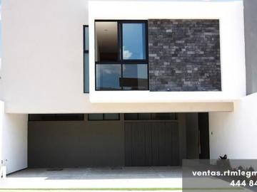 SE VENDE CASA EN RESIDENCIAL LA VISTA