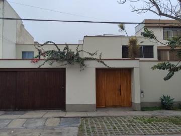 Se vende casa en Surco Valle Hermoso