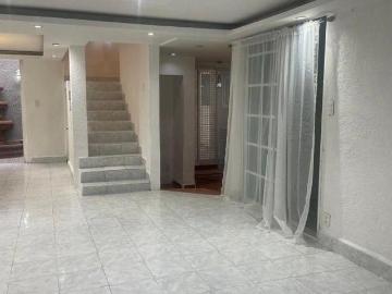 SE VENDE CASA EN SAN JUAN DE ARAGON