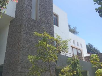 Se Vende Casa en San Juan de Cumbayá
