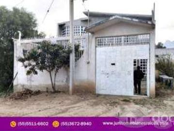 SE VENDE CASA EN SAN MATEO MIRAFLORES