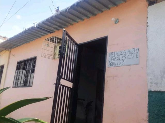 Se Vende Casa en Santa Rosa Comunidad Santa Clara, Techo de Platabanda