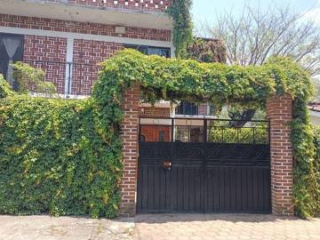 SE VENDE CASA EN TEPOZTLAN