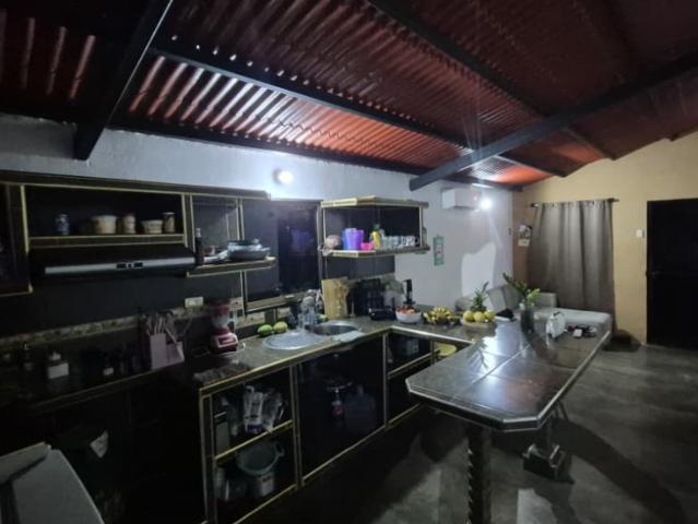 SE VENDE CASA EN URB EL PARAISO VE21 338EP MOLI