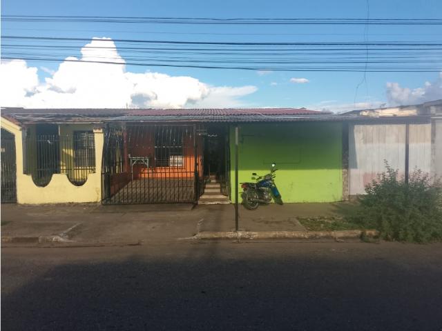 SE VENDE CASA EN URB JOSE ANTONIO PEZ VE21 178JAP YPAR KMEN