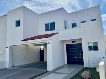 Se Vende Casa en Valle Escondido con Recámara en Planta Baja