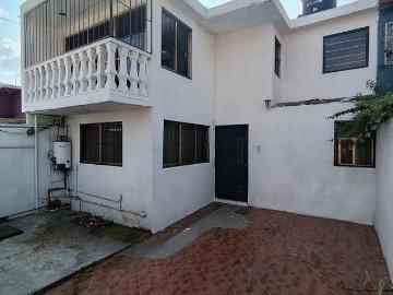 Se VENDE casa en Villa de las Flores 1a sección Coacalco