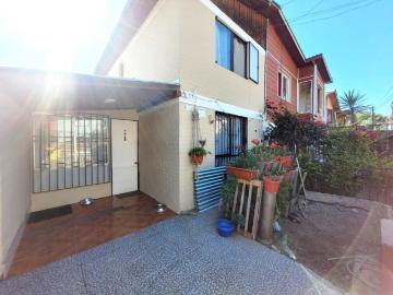 Se vende casa en Villa Los Robles, Maipú