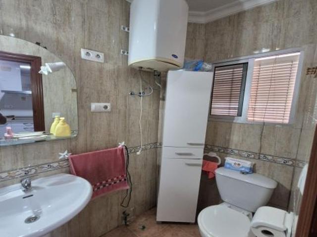SE VENDE CASA EN ZONA CERCANO A CENTRO