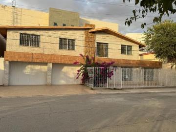 SE VENDE CASA FRACC. UNIVERIDAD