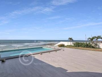 Se Vende Casa Frente al Mar en Barbasquillo Manta