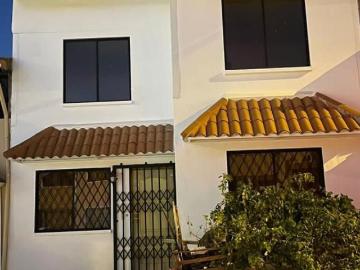 se vende casa para descanso y tranquilidad Casa en Venta en Cuenca