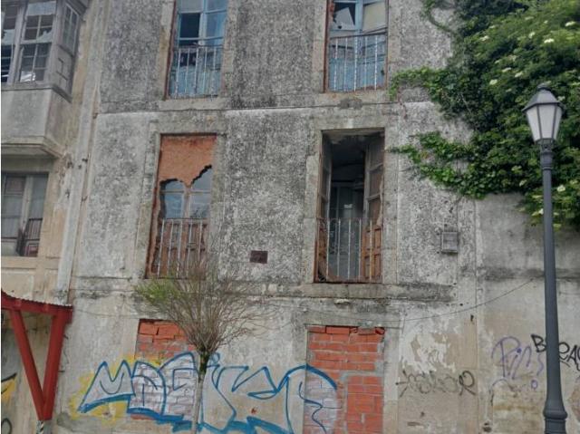 SE VENDE CASA PARA REFORMAR