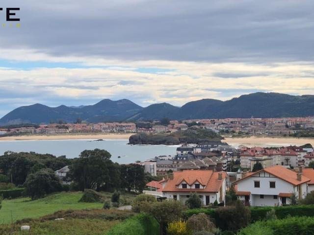 SE VENDE CASA PAREADA CON TERRENO EN ISLA
