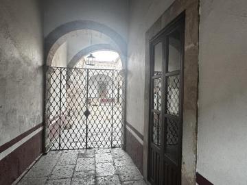SE VENDE CASA perfecta para restaurante, Hotel Boutique, Notaría, en el Centro de la Cd. de Morelia
