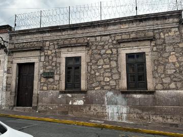 SE VENDE CASA perfecta para restaurante, Hotel Boutique, Notaría, en el Centro de la Cd. de Morelia