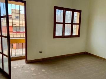 Se Vende Casa por remodelar en San Isidro precio de ocasion