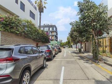 Se vende Casa Terreno en zona cntrica en San Isidro