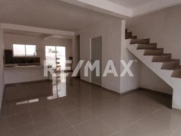SE VENDE CASA TOTALMENTE NUEVA EN EL FRACC. SABINES