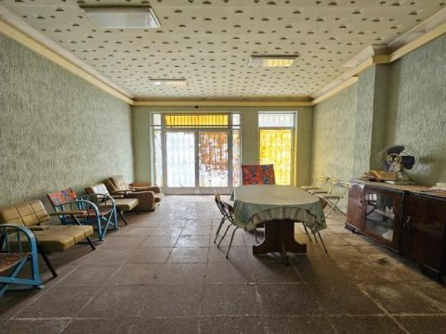 SE VENDE CASA UNIFAMILIAR EN LA GLORIETA NOVELDA