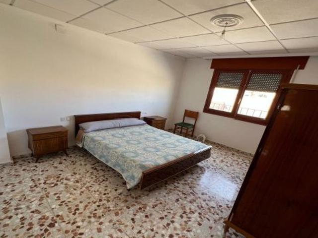 SE VENDE CASA UNIFAMILIAR VALDEGANGA