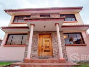 Se vende casa Urb. 250 m, sector Fajardo $170.000