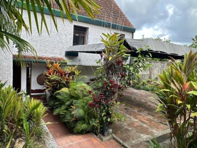 Se Vende Casa 1650m² 6h/3b+s+v/2p Oripoto