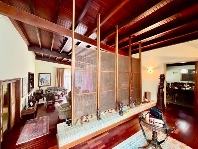 Se vende casa 330m2 4h+s/5b/4p Prados del Este
