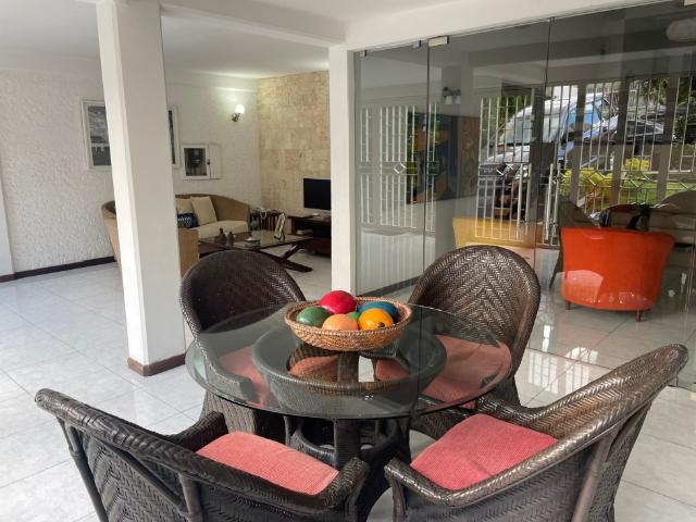 Se vende casa 450m2 San Bernardino 7538