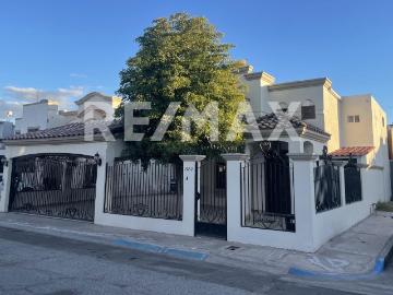 SE VENDE CASA