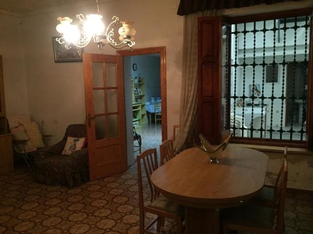 SE VENDE CASA 460 M2 EN SAN GINES PARCELA DE 957 M2