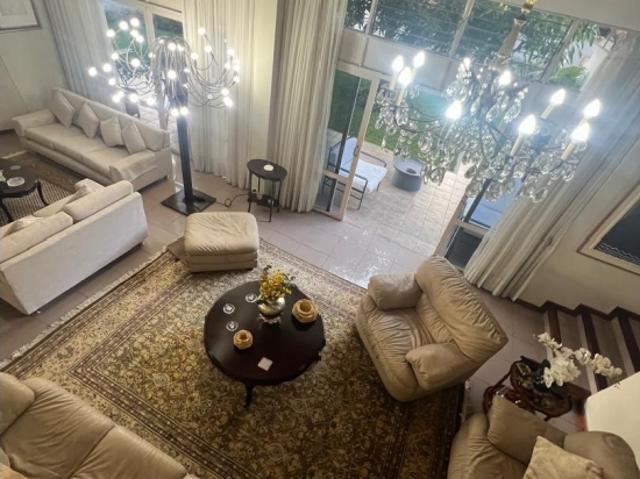 Se vende casa 420m2 4h+s/ 5b/ 6p Caurimare