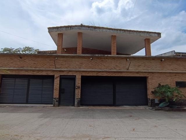Se vende casa 500m2 8h/7b/4pe Villanueva del Hatillo