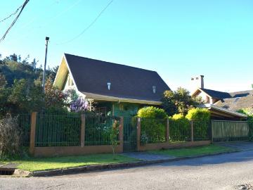 Se vende casa 5 dormitorios km 3.5 cno santa juana