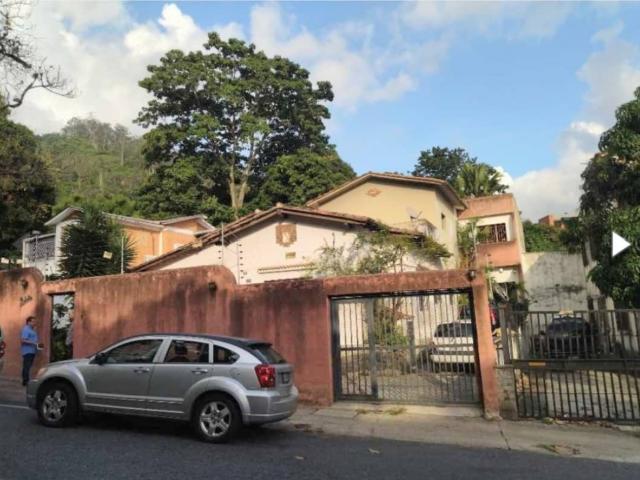 Se vende casa 629m2 10H/8B/6pE San Bernardino