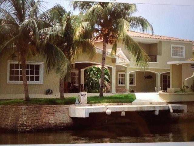 Se vende casa 750m2 Las Villas El Morro 2390