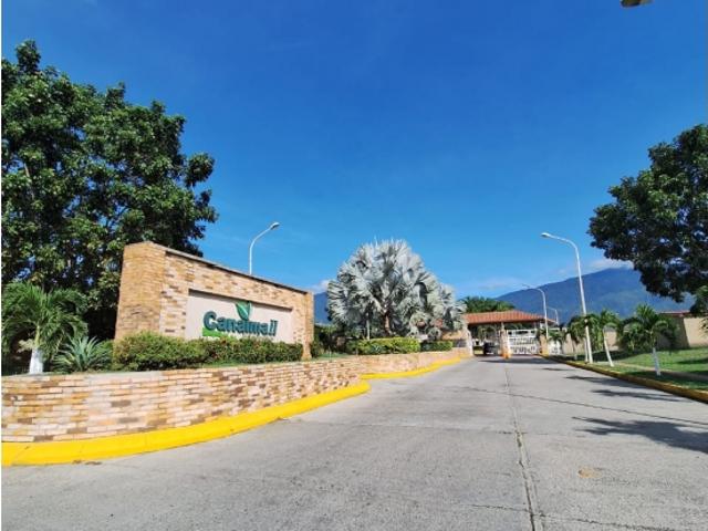 Se vende casa 77m2. 3H/2B/2P, Canaima II. Guatire