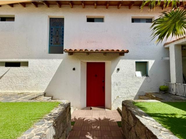 Se vende Casa 845m2. 4H+S/5B+S/3P Terrazas del Club Hipico