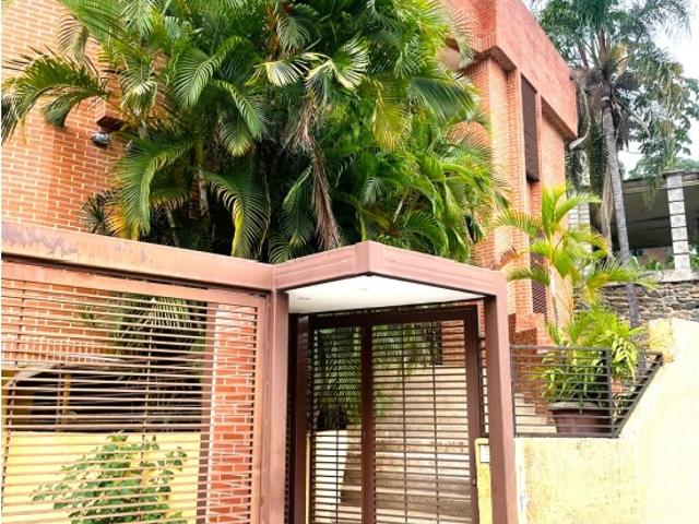 Se vende casa 952m2 Los Naranjos 1207