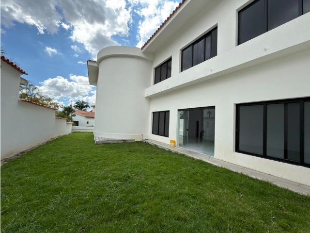 Se vende Casa 936m² 5h+s/6.5b/7p Country Club