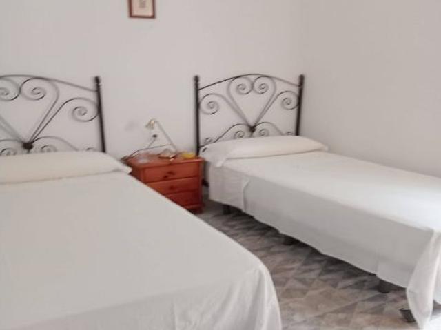 Se vende chalet con piscina privada en Los Balcones
