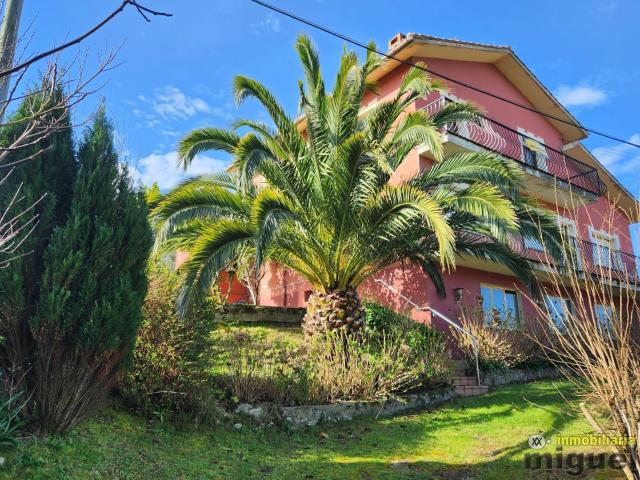 Se vende chalet con terreno en La Franca, Ribadedeva