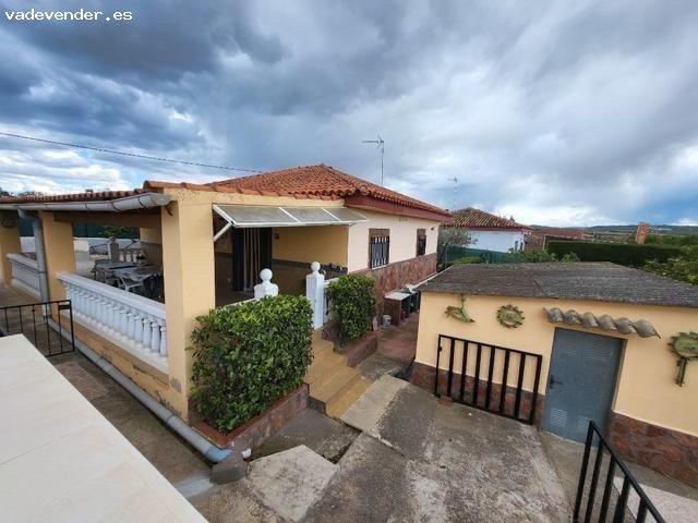 Se vende chalet en Chiva, Valencia