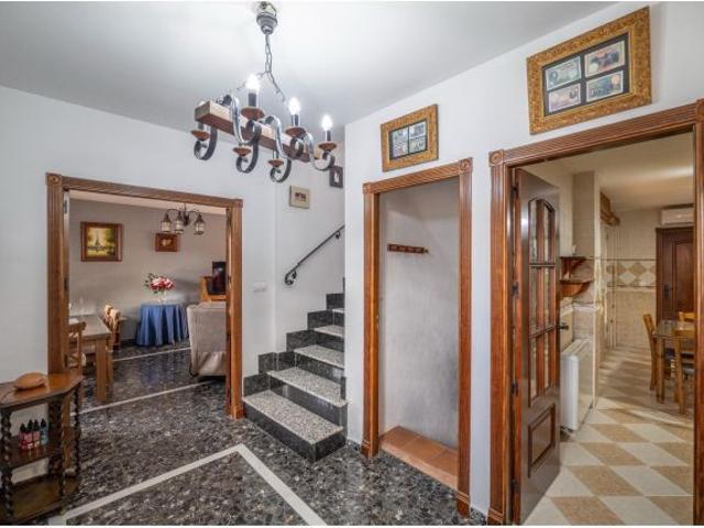 ? Se vende chalet en Ambroz – Centro del pueblo ☀️ Vegas del Genil