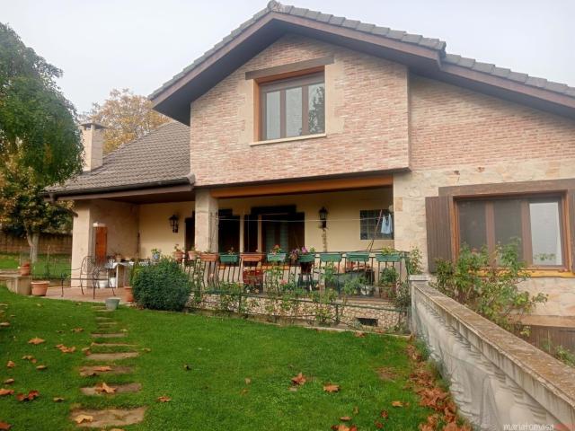 Se vende chalet en Franco