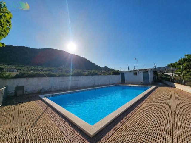 SE VENDE CHALET EN LA SERRETA MONFORTE DEL CID ALICANTE