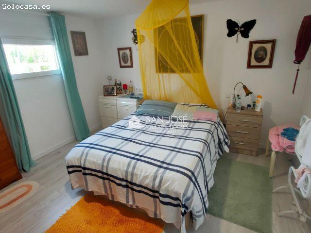 SE VENDE CHALET EN MUY BUEN ESTADO EN ASPE