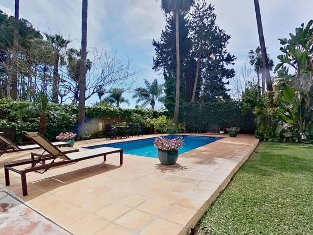 Se vende chalet independiente en Guadalmar